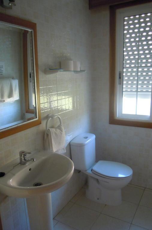 Hostal Restaurante Rancheiro Vigo Habitación foto